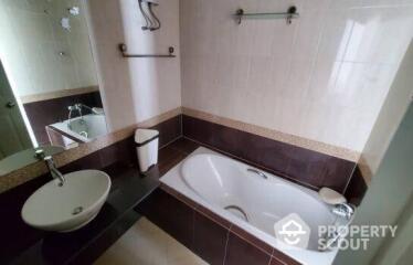 3-BR Townhouse at Banklangkrung Grande Vienna Rama 3 in Bang Phong Phang