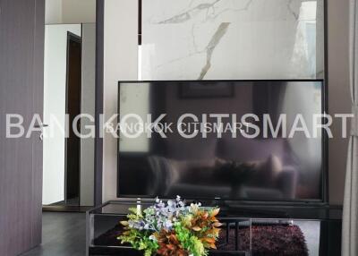 Condo at Edge Sukhumvit 23 for rent