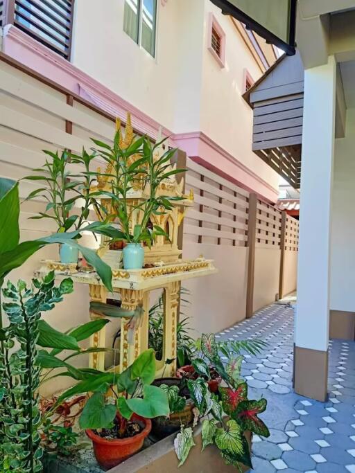 House for Sale in Suthep, Mueang Chiang Mai.