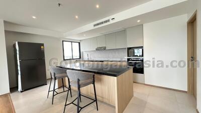 3 Bedrooms Duplex with huge terrace - Ekkamai