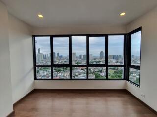 Supalai Premier Charoen Nakorn penthouse for rent