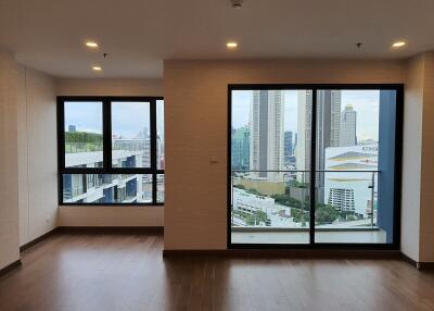 Supalai Premier Charoen Nakorn penthouse for rent