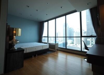 Hyde Sukhumvit 2 bedroom condo for rent