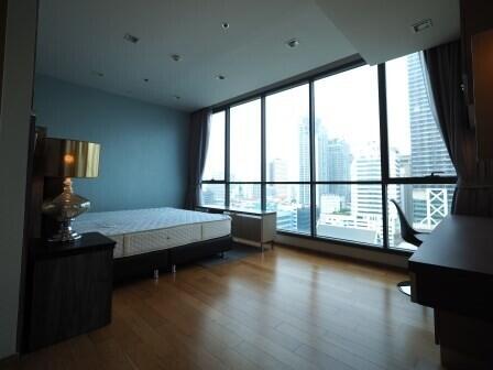 Hyde Sukhumvit 2 bedroom condo for rent