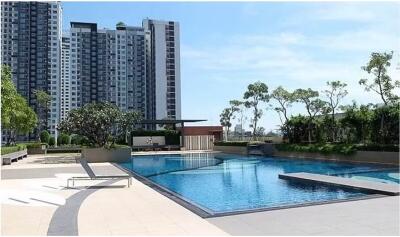 Condo for Rent at Lumpini Place Rama 4 - Kluai Nam Thai