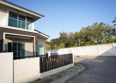 180 ตรม., 3 ห้องนอน, 4 ห้องน้ำ บ้าน ราคา ฿ 4,650,000