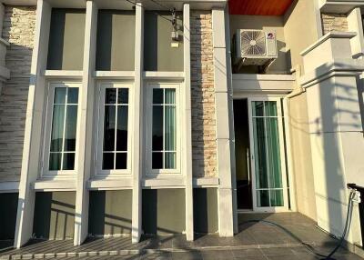 Townhouse for Rent in Nong Phueng, Saraphi.
