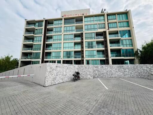 Condo for Rent at Hilltania