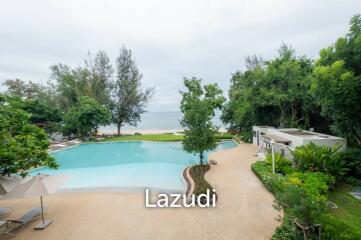 Luxury 3 bed Seaview condo