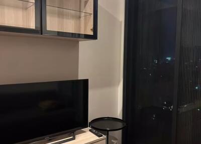 1 Bedroom Condo