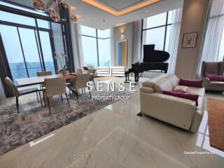 Luxurious prime area Penthouse for sale in Asoke