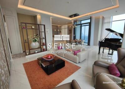 Luxurious prime area Penthouse for sale in Asoke