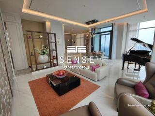 Luxurious prime area Penthouse for sale in Asoke