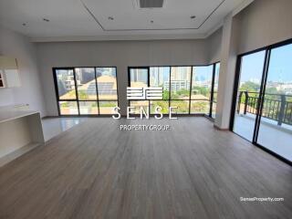 Elegant 4 bedroom for rent at Sathorn 111