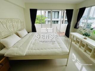 Spacious 4 bed townhouse for rent in sukhumvit