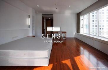 Spacious 4 bed for rent at Grand Sethiwan