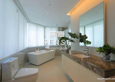 Fantastic 4 bed duplex for rent in Phrom Phong