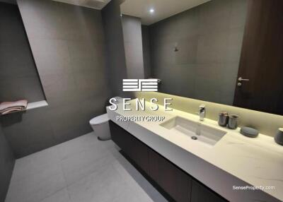 Spacious 3 bed pet friendly for rent in prompong