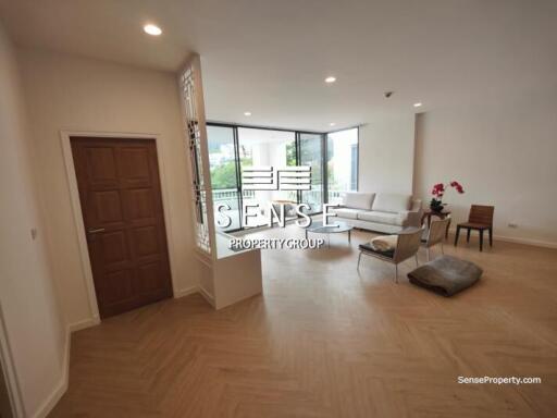 Upscale 4 Bedroom for rent in Thonglor