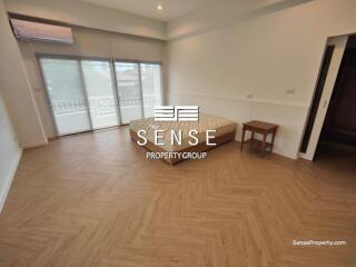 Upscale 4 Bedroom for rent in Thonglor