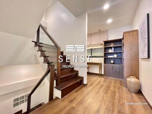 Luxurious 4 Bed Townhouse in Silom