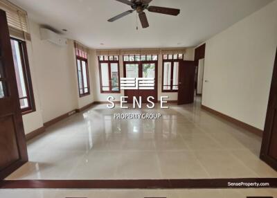 Exclusive 5 bed house for rent in Ekkamai