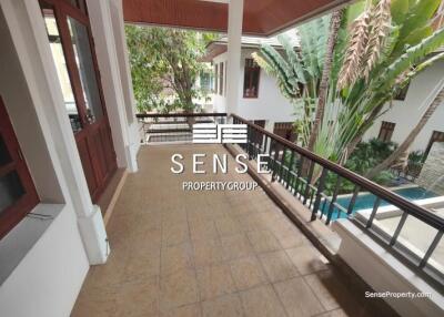 Exclusive 5 bed house for rent in Ekkamai