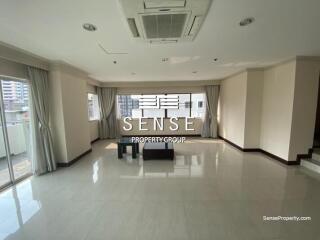 bright 3 bedroom for rent at 33 tower