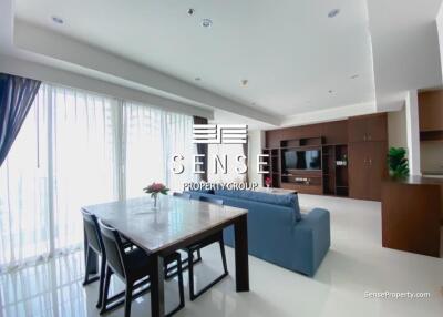Large 2 bed for rent and sale at the emporio place