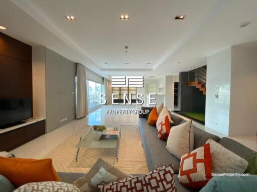 Gorgeous 4 bed duplex for rent in Lumphini