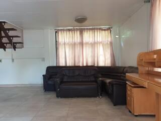 House for Rent in Huai Khwang.