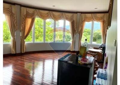 Big house in large piece of land 2 minute to beach for sale in Khanom Nakhon Si Thammarat 16 million Baht (EUR430,000)