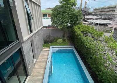 32 ตรม., 1 ห้องนอน, 1 ห้องน้ำ คอนโด ราคา ฿ 2,600,000