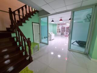 Townhouse for Rent in Phra Khanong near Punnawithi BTS