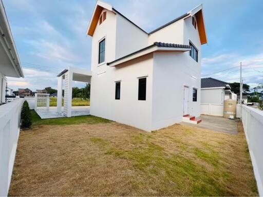 180 ตรม., 3 ห้องนอน, 3 ห้องน้ำ บ้าน ราคา ฿ 2,990,000