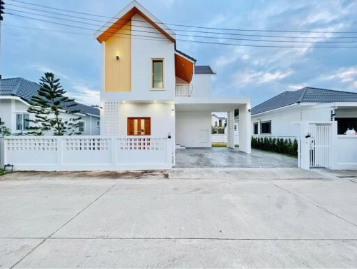 180 ตรม., 3 ห้องนอน, 3 ห้องน้ำ บ้าน ราคา ฿ 2,990,000