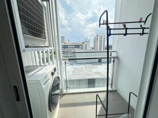 Condo for Rent at The Room Sathorn - TanonPun