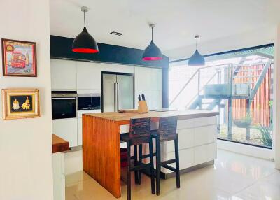 House for Sale, Rent in San Kamphaeng , San Kamphaeng.