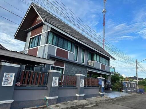 House for Sale, Rent in Pa Daet, Mueang Chiang Mai.