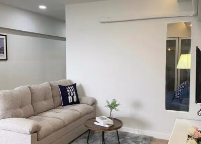 Condo for Sale at Nong Pa Khrang, Mueang Chiang Mai.