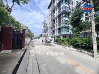 Street view of a residential building