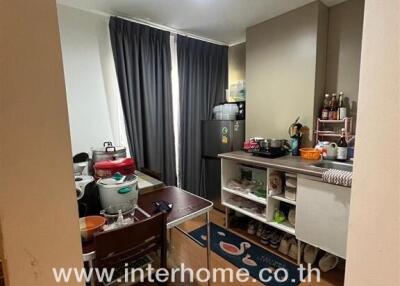 Small kitchen with dining area