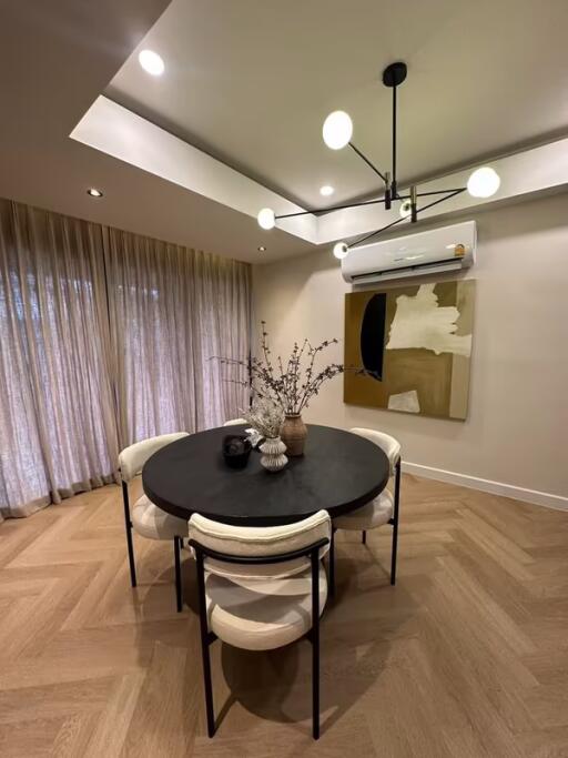 3 Bedroom House for Rent in Bangkok