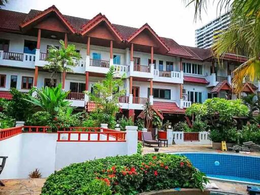 4 Bedroom Townhouse for Rent in Watthana