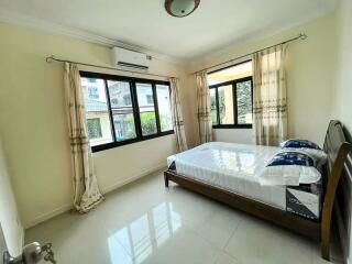 3 Bedroom House for Rent Near Ratchathewi