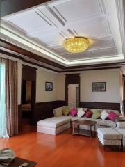 Luxurious Mansion in Suthep