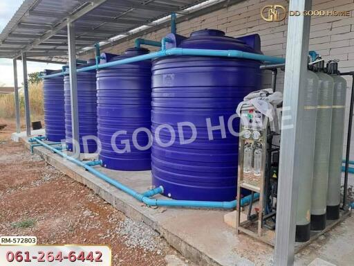 Outdoor water storage tanks with purification system