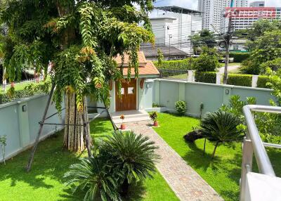 House for sale in the city Great location!! in Wat Ket area