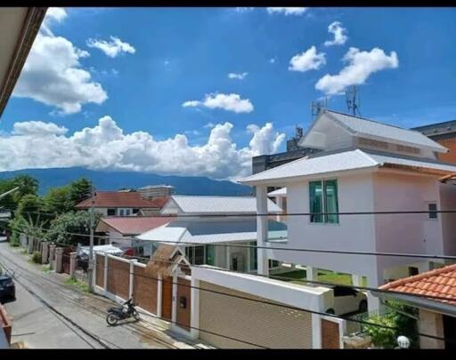 5 Bedroom House for Rent in , Mueang Chiang Mai. - MUE13860