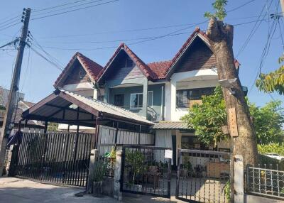 Townhouse for Rent, Sale. - MUE16163